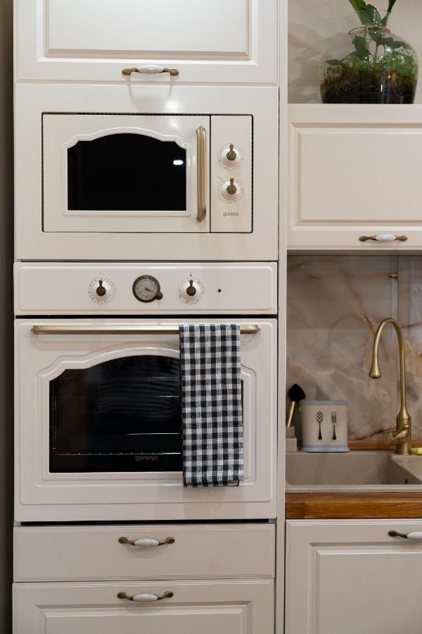 Apartament Zloty Jelonek - 4 Osobowy Na Placu Ratuszowym - Space Apart Jelenia Góra Esterno foto
