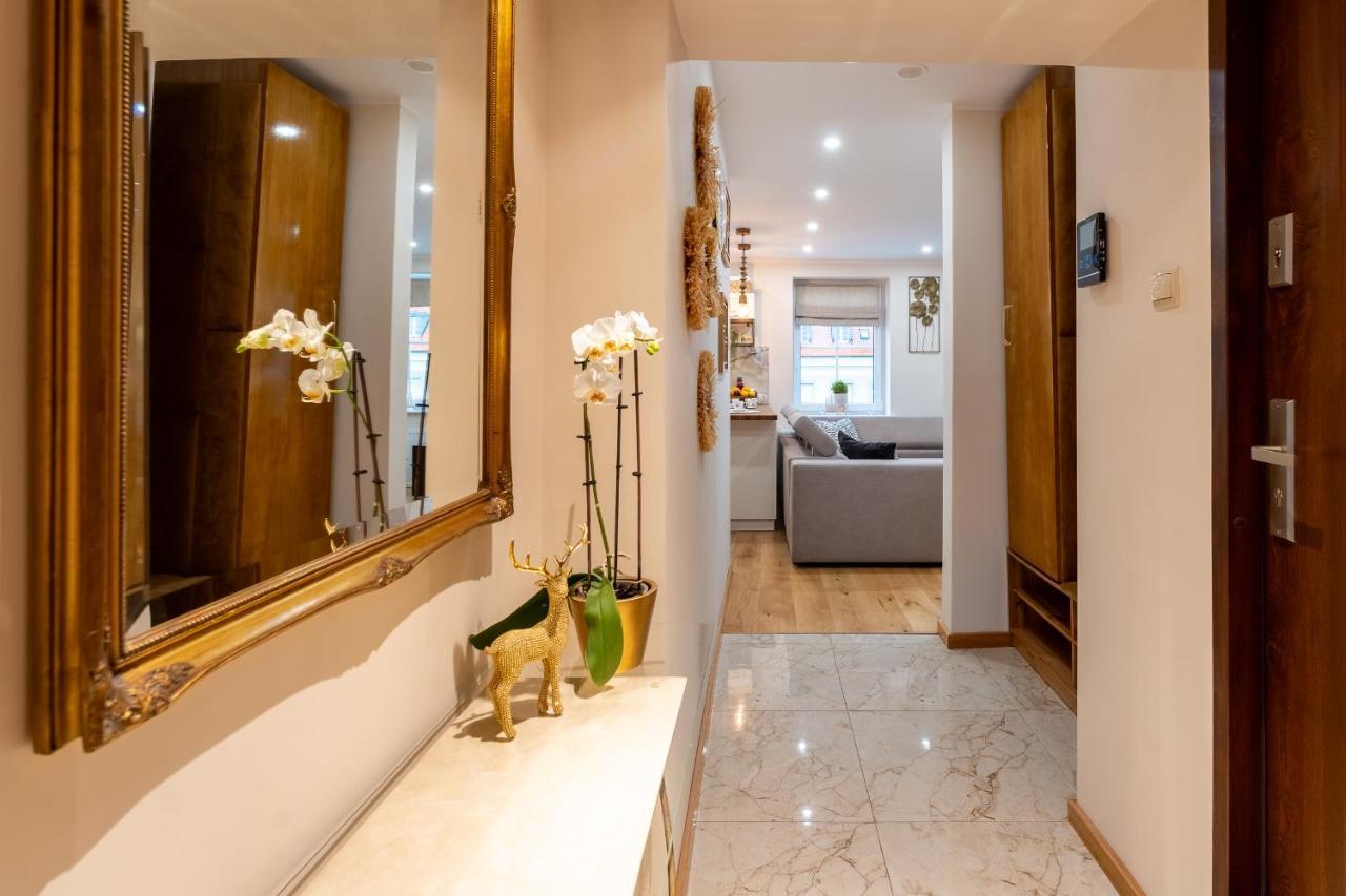 Apartament Zloty Jelonek - 4 Osobowy Na Placu Ratuszowym - Space Apart Jelenia Góra Esterno foto